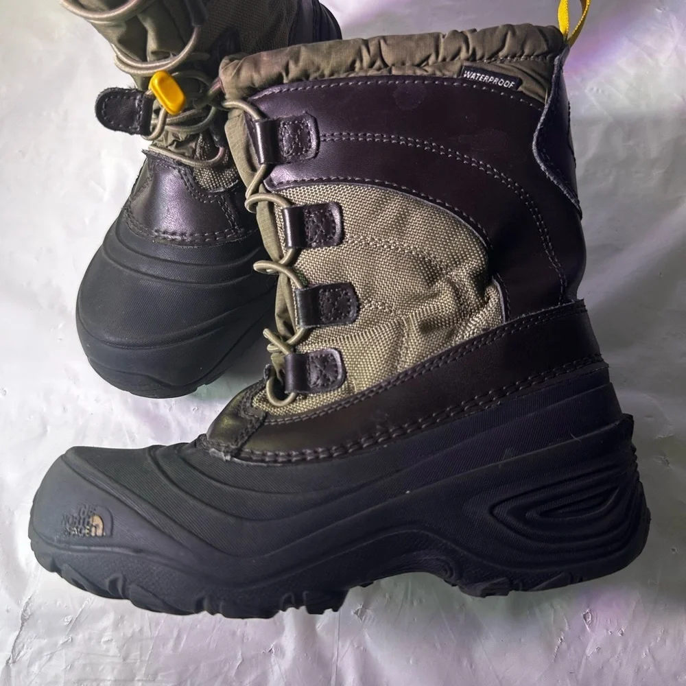 The North Face Kids' Boots - Olive and Black